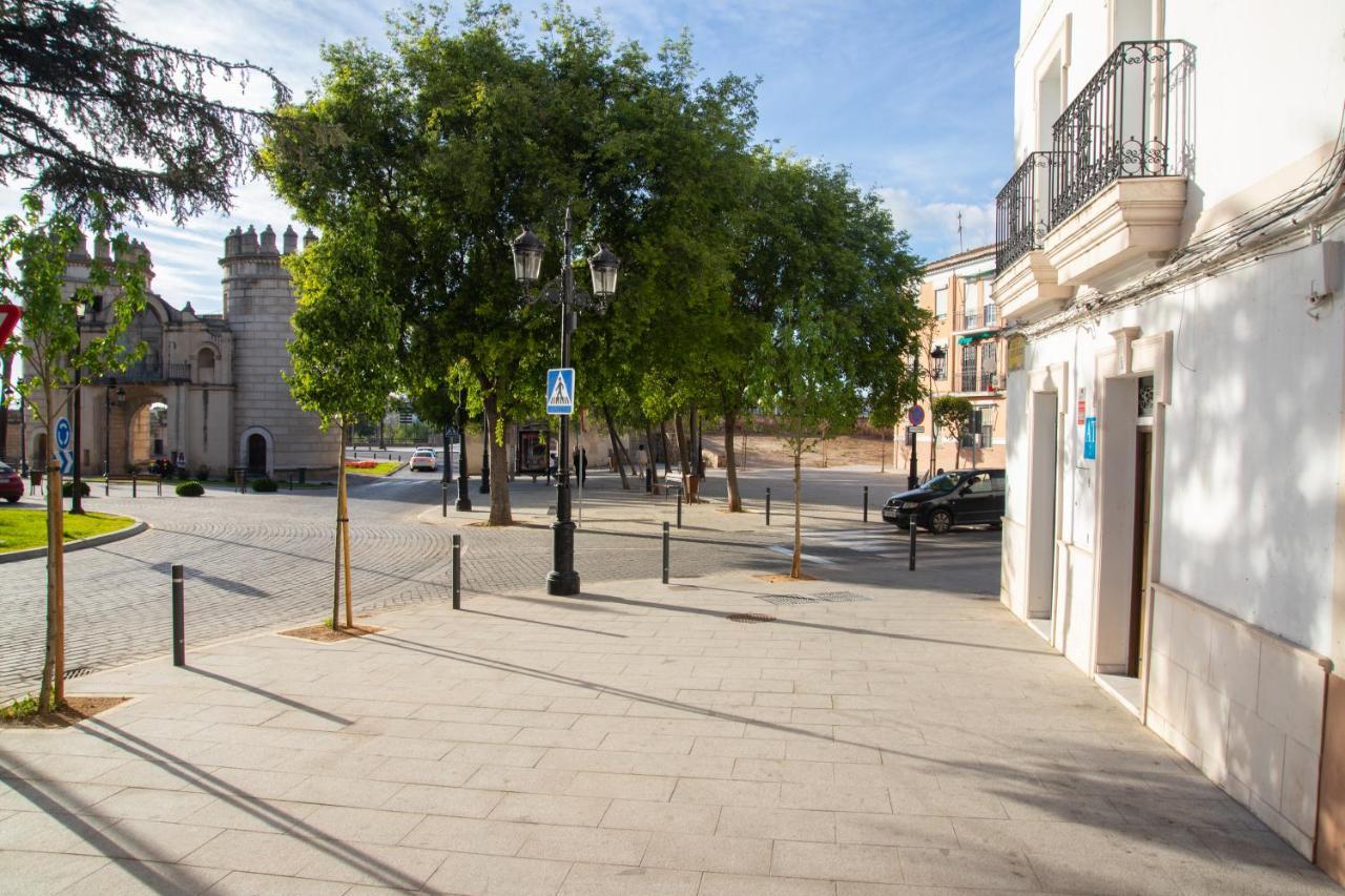 Alojamientos Puerta Palma Con Vistas Y Parking Badajoz Eksteriør billede
